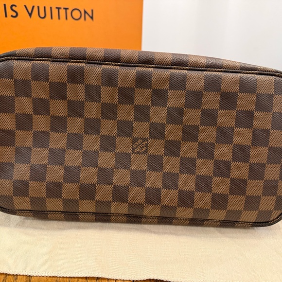 Louis Vuitton Neverfull GM - Picture 7 of 9